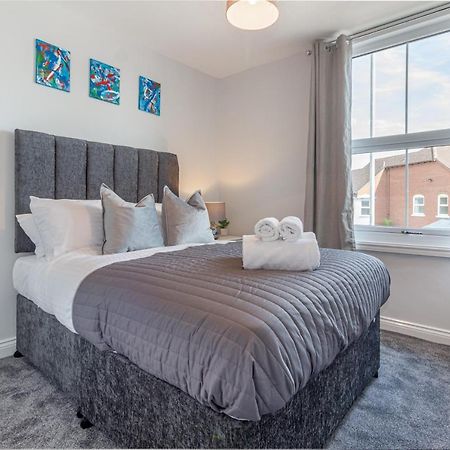 Host & Stay - The Bull Inn, 3 Double Rooms Fernhill Heath Exterior foto